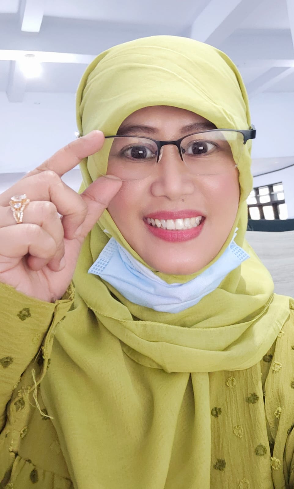 Iin Indra Nuraeni, S.S.Ing., M.Pd.